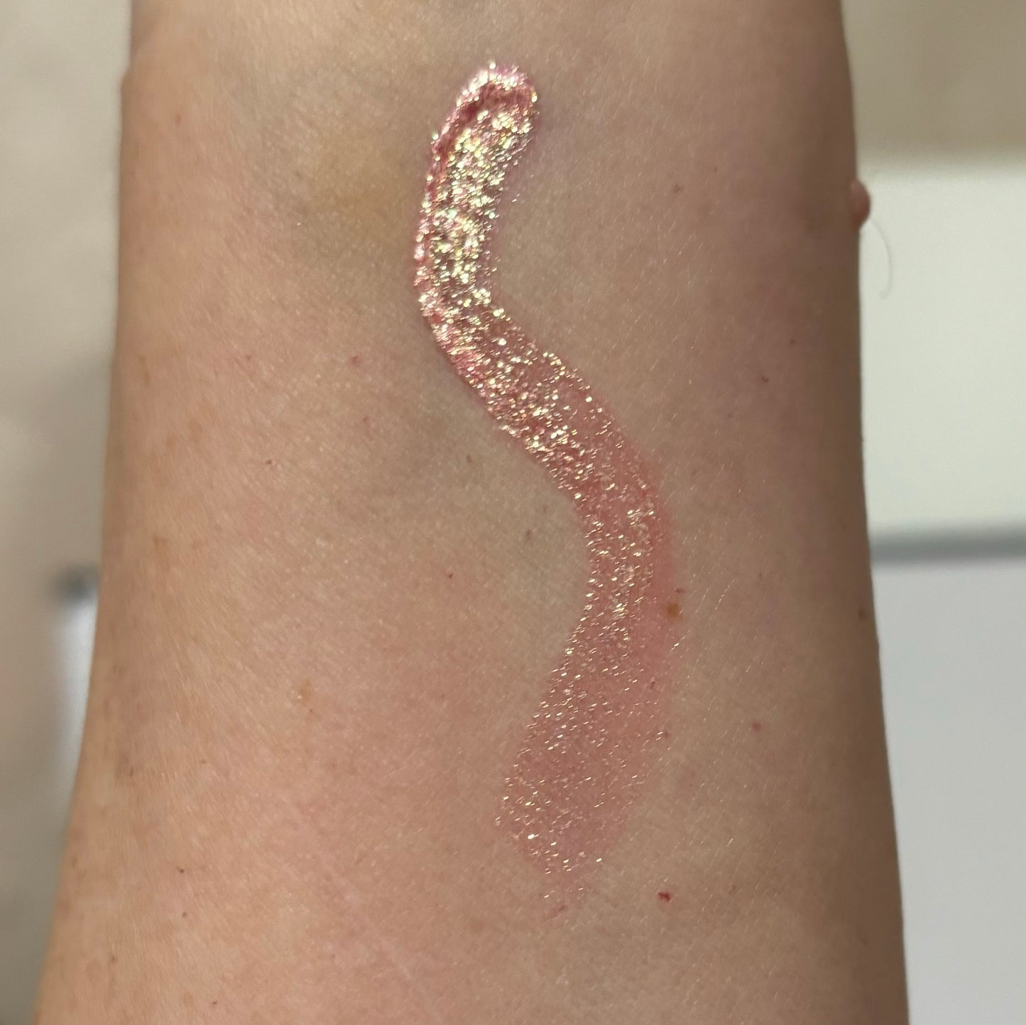 Liquid Shimmer - Hottie